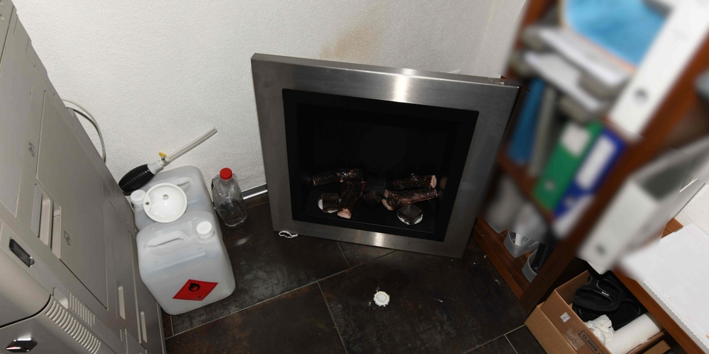 Bei der Befüllung eines Heizofens mit Ethanol kam es zur Explosion.