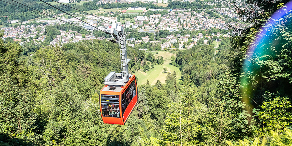 Morgen Samstag nimmt die einzige öffentliche Luftseilbahn im Kanton Zürich den Betrieb wieder auf.