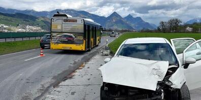 Beim Unfall verletzten sich fünf Personen.