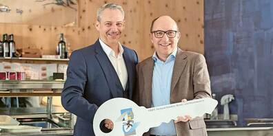 Gian-Paolo Pozzy (links) übergibt das Präsidium an Peter Cadalbert