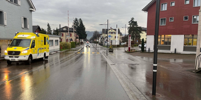 Anstatt sich um die verletzte Fussgängerin zu kümmern, suchte die Person hinter dem Steuer das Weite.