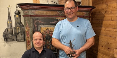 Ruven Buschor (links) und Oswald Haltiner wurden einstimmig zu Ehrenmitgliedern erkoren