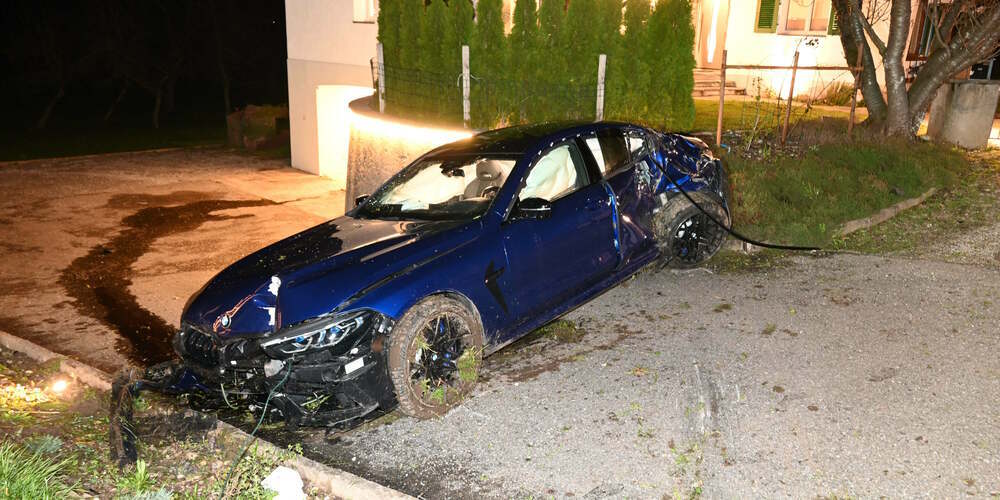 Der Fahrer bliebt unverletzt.