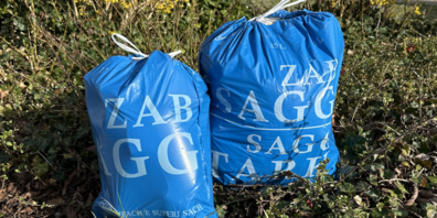 Bald am Strassenrand zu sehen – der neue blaue Gebührensack des ZAB