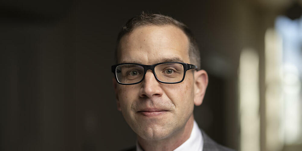 Der Glarner Regierungsrat Markus Heer (SP) soll den scheidenden Landammann Benjamin Mühlemann (FDP) im Verwaltungsrat der Glarner Kantonalbank ersetzen. (Archivbild)