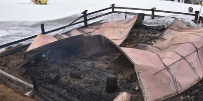 Das blieb von der Jagdhütte übrig.