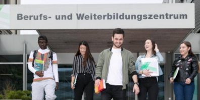 Das heutige BWZ in der Stadtmitte soll ins Lido kommen,  1600 Schüler aufnehmen, 100 Millionen kosten und frühestens 2034 gebaut sein.