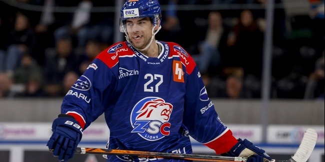 Siegesschütze: Derek Grant sichert dem ZSC den wichtigen Extrapunkt. 