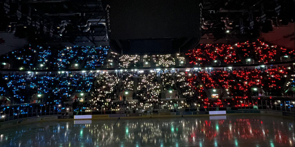 Tolle Ambiance beim 1. Playoff-Halbfinale ZCS Lions gegen EV Zug