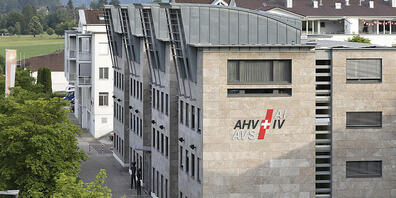 Das Gebäude der AHV in Schwyz. (Archivaufnahme)