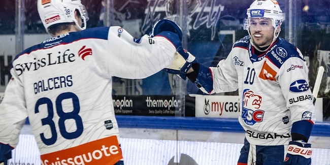 Game-winner: Sven Andrithetto schiesst den ZSC ins Glück.