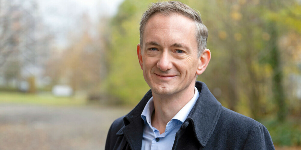 Robert Stadler (*1978) lebt in St.Gallen und verfügt über beste Verbindungen in die Ostschweizer Wirtschaft und Politik.