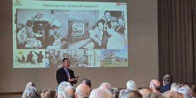 Das Referat von Thomas Bucheli war mit zahlreichen Anekdoten gespickt. Kein Wunder, ist er doch schon seit 1987 für das Schweizer Fernsehens am "Wettern".