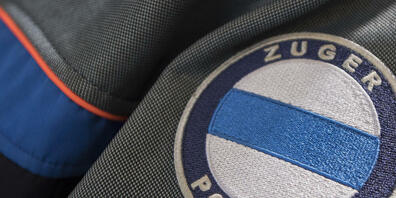 Die Zuger Polizei rückte am frühen Donnerstagmorgen zu einem versuchten Raubüberfall auf ein Juweliergeschäft aus. (Archivbild)