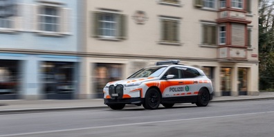 Polizei informieren - Telefon 117.