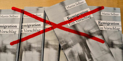 Martin Sellmer aus Österreich verbreitet mit seinen Schriften Gedanken, die in der Neonazi-Szene beliebt sind.