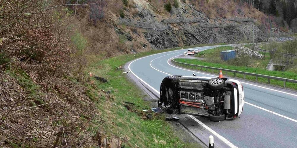 Die Polizei klärt ab, warum genau es zu dem Unfall kam.