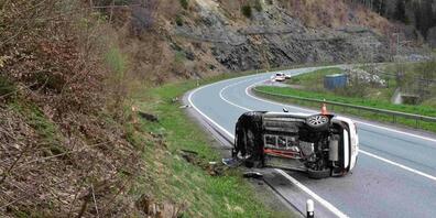 Die Polizei klärt ab, warum genau es zu dem Unfall kam.