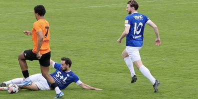 Diego Liechti, hier bei einer Rettungsaktion, fällt gegen den FC Seefeld gelbgesperrt aus