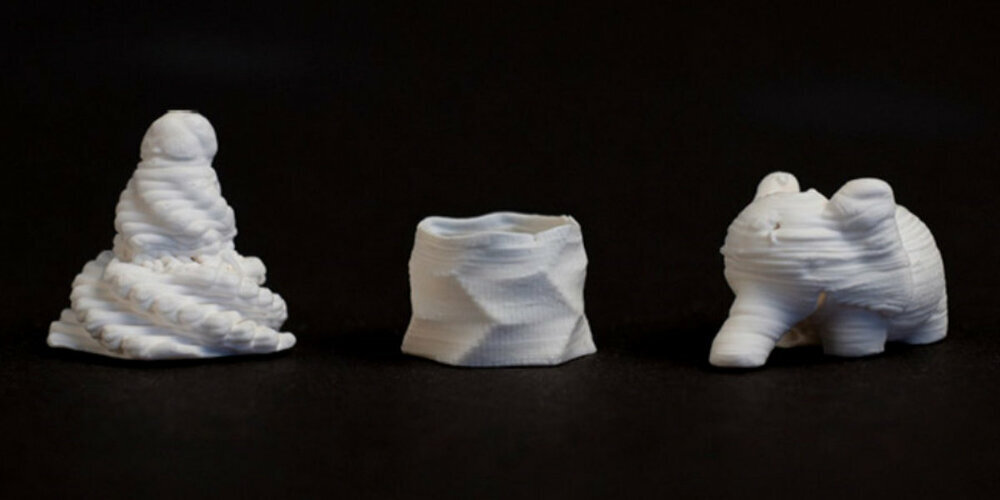 Komplexität und Leichtigkeit: Empa-Forschende haben ein 3D-Druckverfahren für biologisch abbaubares Cellulose-Aerogel entwickelt.