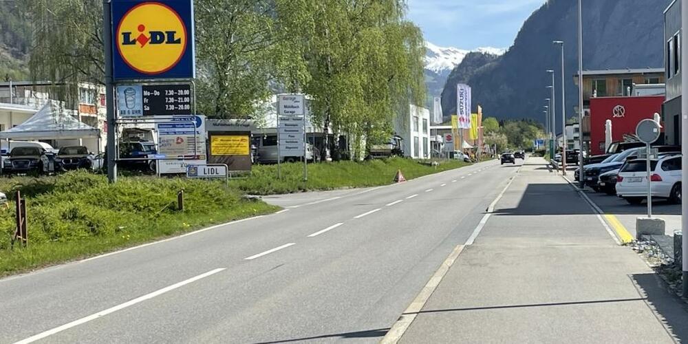 Zum Unfall kam es auf dem Trottoir entlang der Prättigauerstrasse in Landquart in Richtung Grüsch.