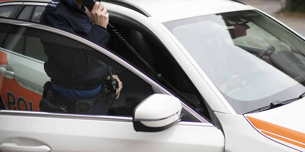 Die St. Galler Kantonspolizei zog am Samstag einen Motorradraser aus dem Verkehr. (Symbolbild)
