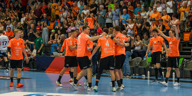 Die Kadetten steigen siegreich in die Halbfinalserie gegen Pfadi Winterthur. 