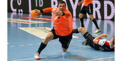 Volle Kraft voraus: Jonas Schopper und die Kadetten befinden sich mitten im Playoff-Halbfinal gegen Pfadi Winterthur.