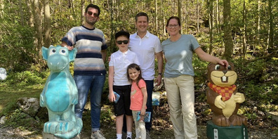 300 Kinder und Familien liessen sich den Eröffnungstag des neuen Themenweges «Wali`s Zauberwald» in Weesen nicht entgehen.