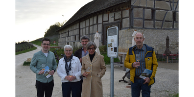 Fabian Müller (v. l.), Marianne Leu-Uehlinger, Hans-Georg Richli, Rosmarie Widmer Gysel und Jakob «Vino» Stoll sind über das Resultat des Projekts sehr zufrieden und freuen sich, dass dadurch die historisch wertvolle Bergtrotte weiter an Substanz gewinnt.