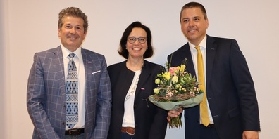 Neu im Präsidium der FDP-Bezirkspartei Kreuzlingen ist Giovanni Crupi,  mit der Ortsparteipräsidentin Barbara Jäggi und dem zurückgetretenen Bezirksparteipräsidenten Alexander Salzmann. (von links nach rechts)