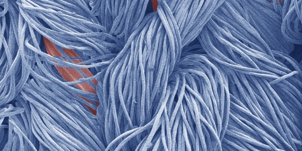 ETH-Forschende haben einen Stoff entwickelt, der Berührungen und Bewegungen präzise misst. (Symbolbild)