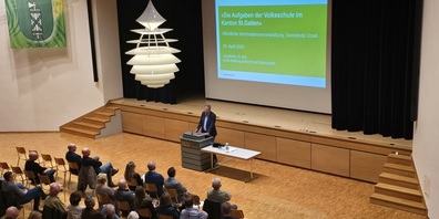 Dr. Jürg Müller, Leiter Abteilung Aufsicht und Schulqualität im Erziehungsdepartement des Kantons St.Gallen, erläuterte die Entwicklung der Volksschule aus kantonaler Sicht.