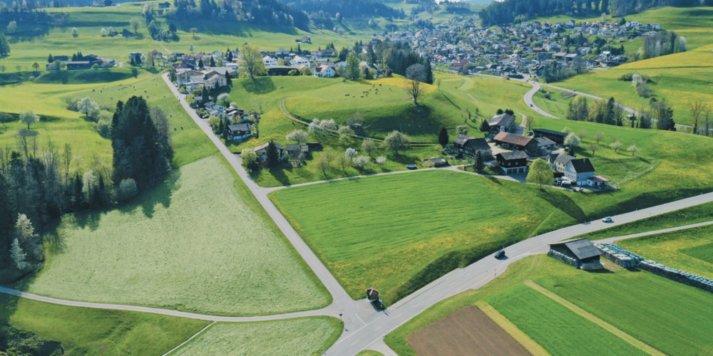 Durch die Sanierung der Sonnhaldenstrasse soll ein Landabtausch zwischen den Gemeinden Mosnang und Bütschwil-Ganterschwil stattfinden.