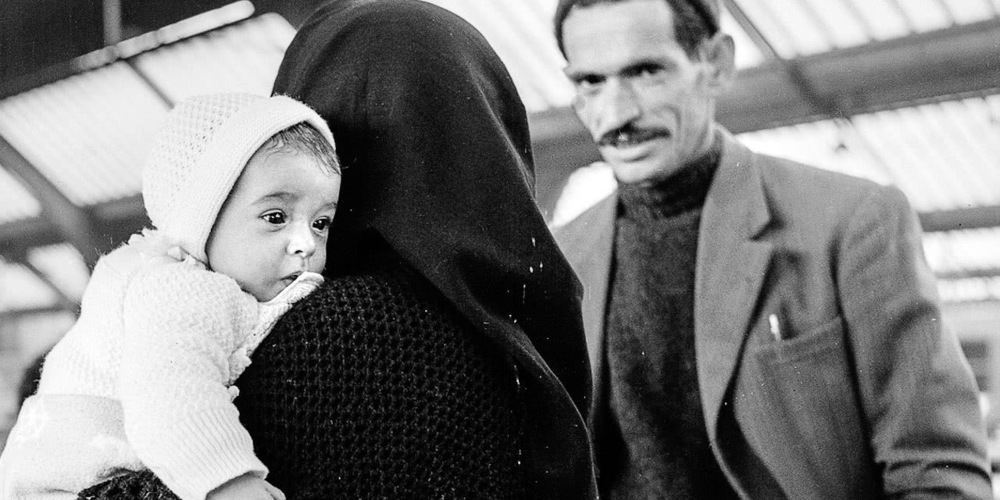 Das Saisonnierstatut zerriss ganze Familien. Saisonniers aus Italien am Hauptbahnhof Zürich, 1965