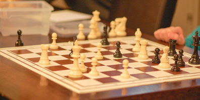 Beim Schach gehören Taktik und Vorausdenken zu den entscheidenden Faktoren.