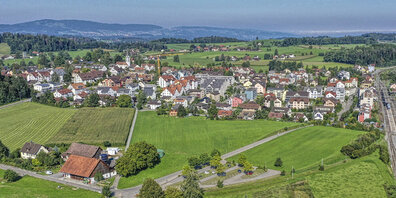 Der Gemeinderat verfolgt mit dem geplanten Kauf des «Eglihauses» die Zielsetzung, die Grundlagen für die Entwicklung der Schul- und Sportinfrastruktur in Bubikon zu optimieren. (Symbolbild)