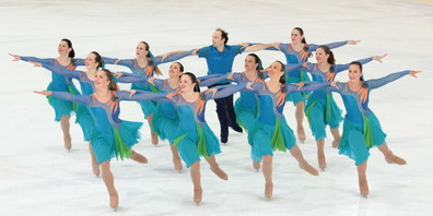 Ausdrucksstärke, ausgefeilte Choreografie n und wunderschöne Kleider lassen sportliche Höchstleistungen leicht aussehen.