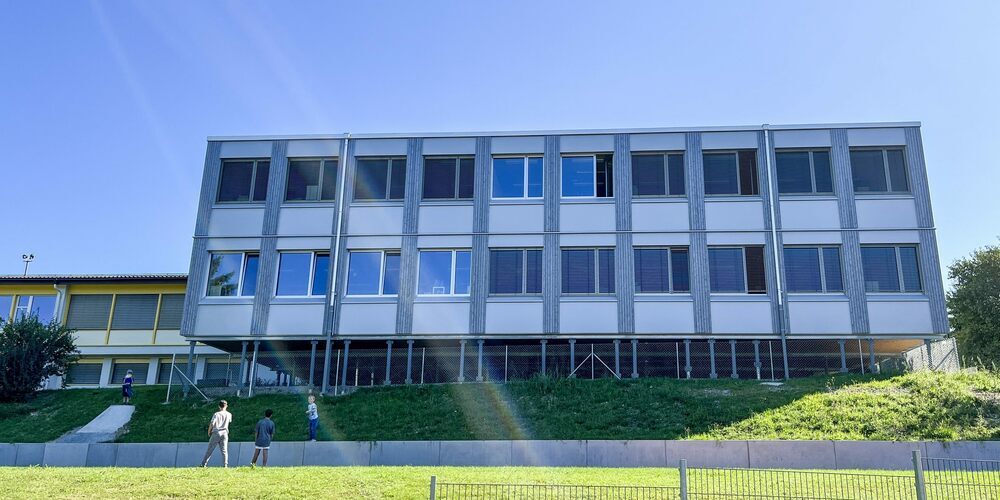 Mit dem Beginn der neuen Amtsperiode 2025 bis 2028 wird die Bildungskommission durch den Gemeinderat bestimmt.