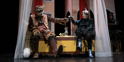 Intrigantes Pack: Dem Theater Karussell ist mit «Volpone» eine sehenswerte Produktion im Stil der Commedia dell’Arte gelungen.