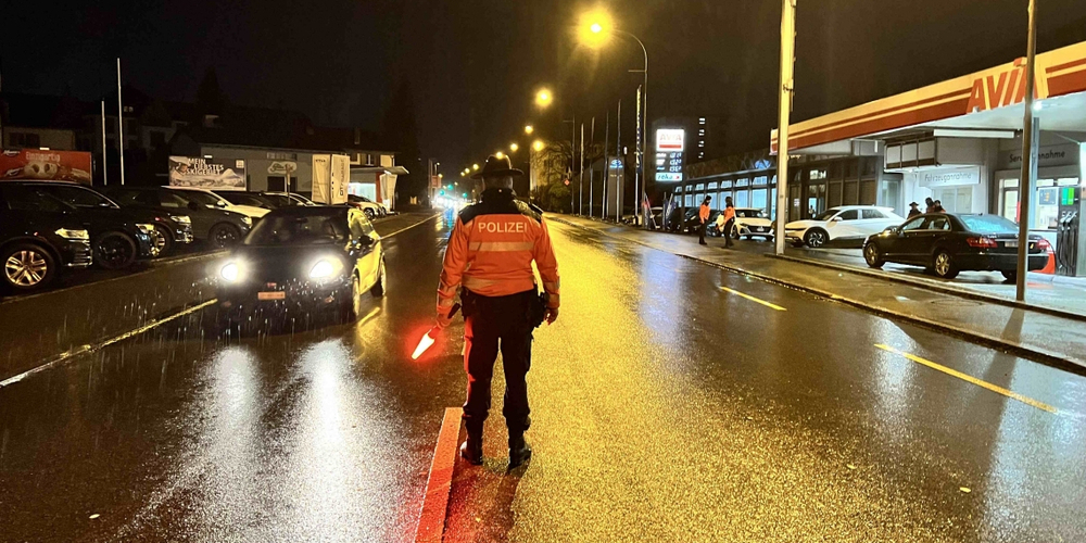 «Licht an!» hiess es nicht nur letztes Wochenende in der SGKB-Halle, sondern auch auf der Strasse.