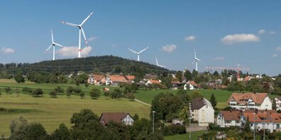 Der Kanton Zürich plant in Weisslingen 5 Windkraftanlagen. (Visualisierung)