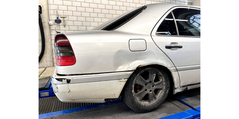 Das Auto eines 21-jährigen Finnen ist aus dem Verkehr gezogen worden.