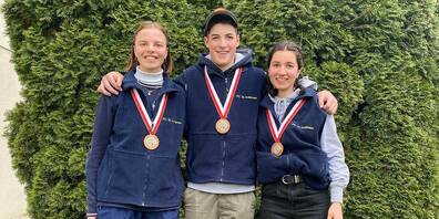 Bronze für (von links): Mia Hartmann (2006), Mario Wolf (2007), Sina Fütsch (2005