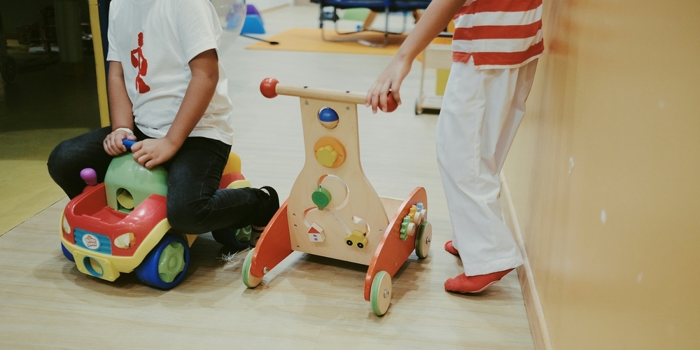 Zu den Angeboten der frühen Förderung zählt die St.Galler Regierung auch Kindertagesstätten. (Symbolbild)