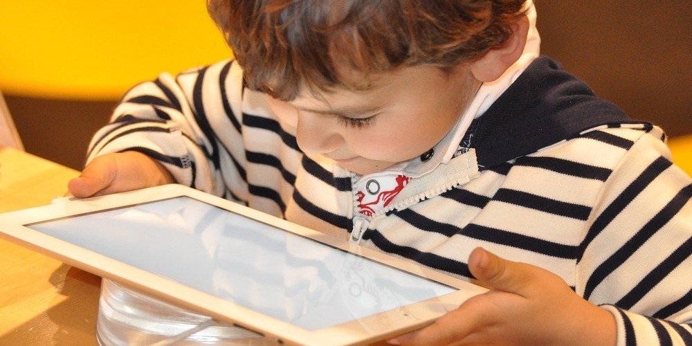 Computer und Tablets in der Schule: Ohne geht's fast nicht mehr. (Symbolbild)