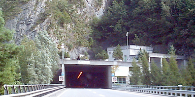 Die Bauarbeiten im Tunnel erfordern nächtliche Sperrungen.