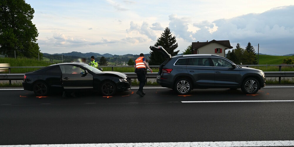 Auf der A1 bei Gossau kam es zu einem Auffahrunfall.