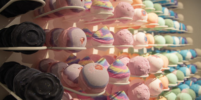 Ein Highlight von Lush sind die allseits bekannten Badebomben, welche mit einer Vielfalt an Farben daherkommen und ein Kassenschlager sind.