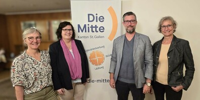 Sie wurden für die kommunalen Erneuerungswahlen der Gemeinde Uzwil nominiert: v. l. Susanne Wick Gähwiler (GPK, neu), Doris Erismann (GPK, neu), Philipp Herzog (Gemeinderat, neu) und Renate Graf (Gemeinderätin, bisher).